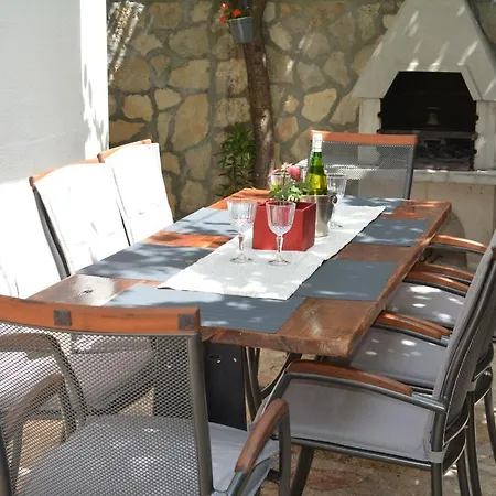Corner * Vodice